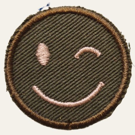 Hímzett Emoji Felvaró
