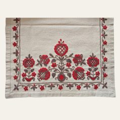 Kézi Hímzésű Futó Terítő