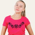 Népies egyszínű hímzésű póló